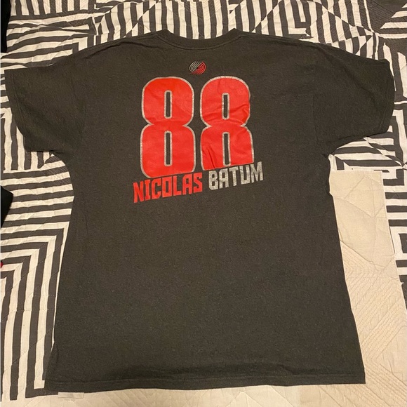 Portland Trail Blazers Nicolas Batum Shirt - Picture 2 of 2